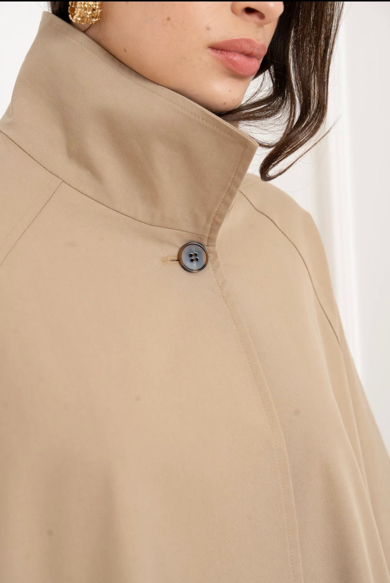 Trench-cape