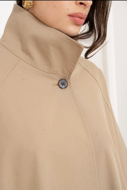 Trench-cape